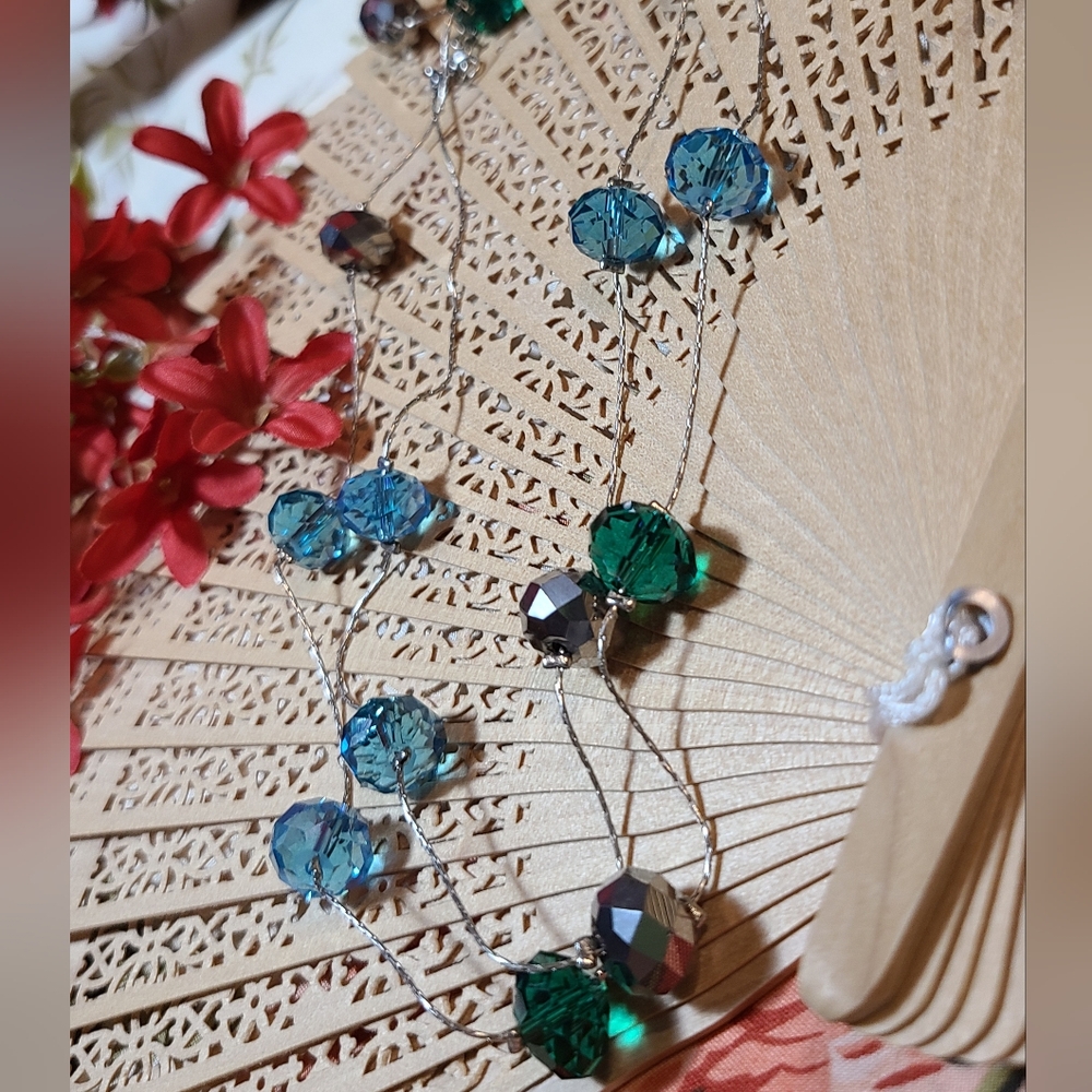 Vintage necklace for sale today - Picture 4 of 8